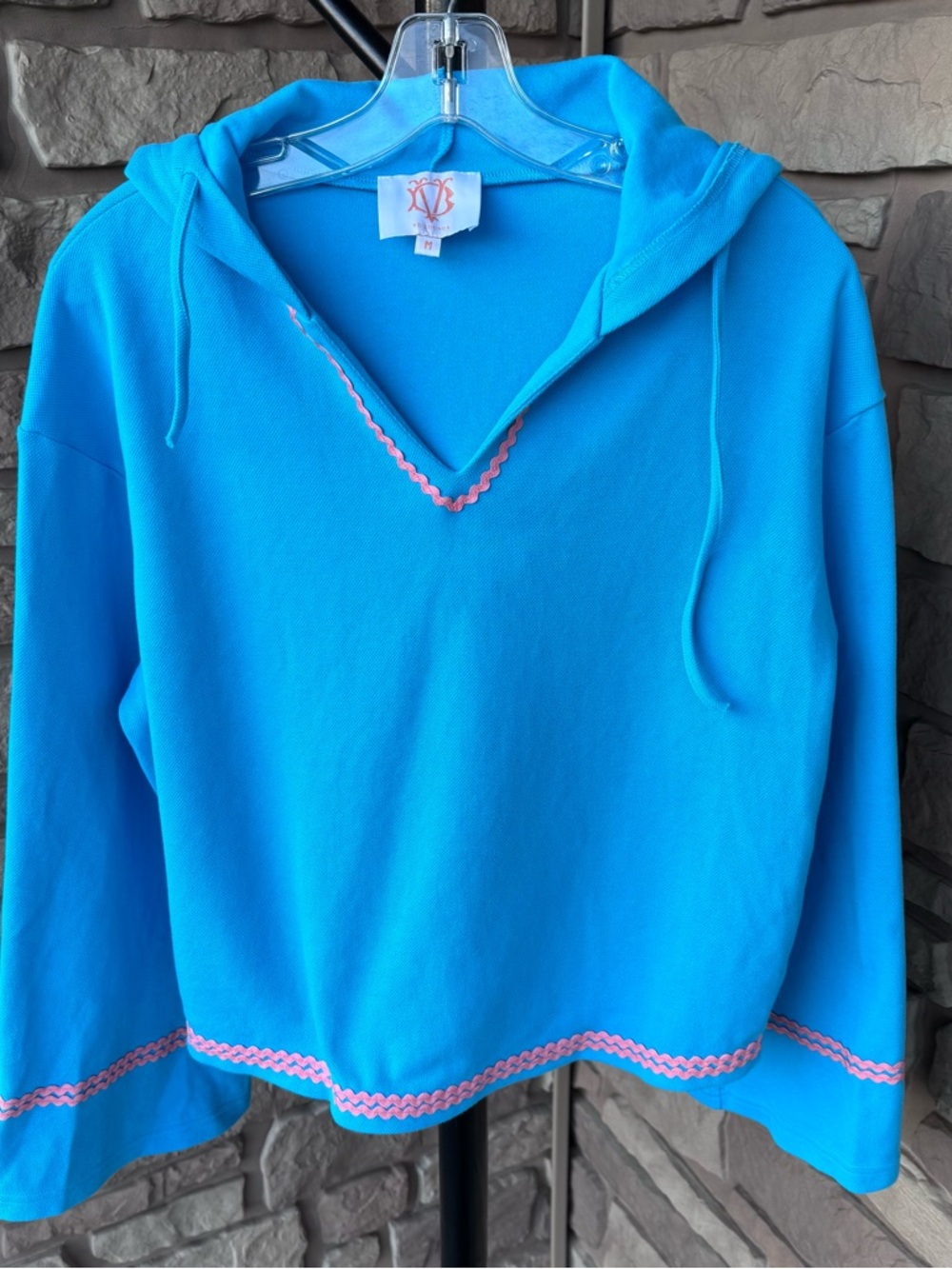 VD Lounge Victoria Dunn Outer Banks Rick Rack Trim Hooded Long Sleeve Top